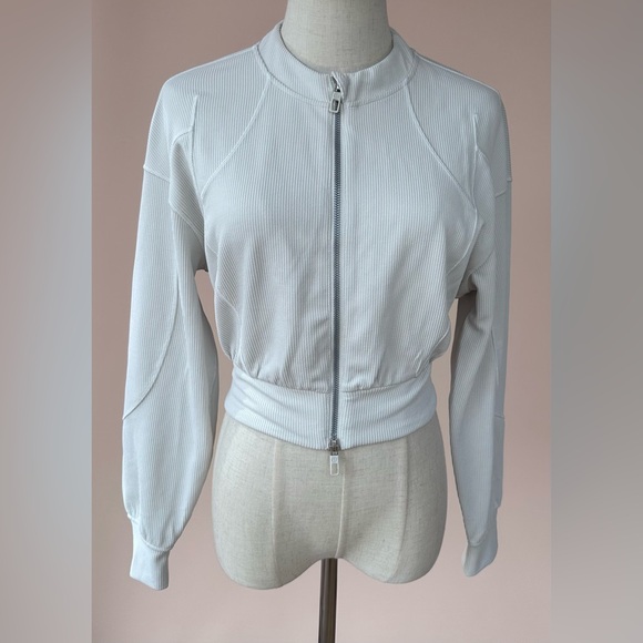 Lululemon Ribbed Softstreme Cropped Jacket Bone Zip Front - Picture 3 of 10